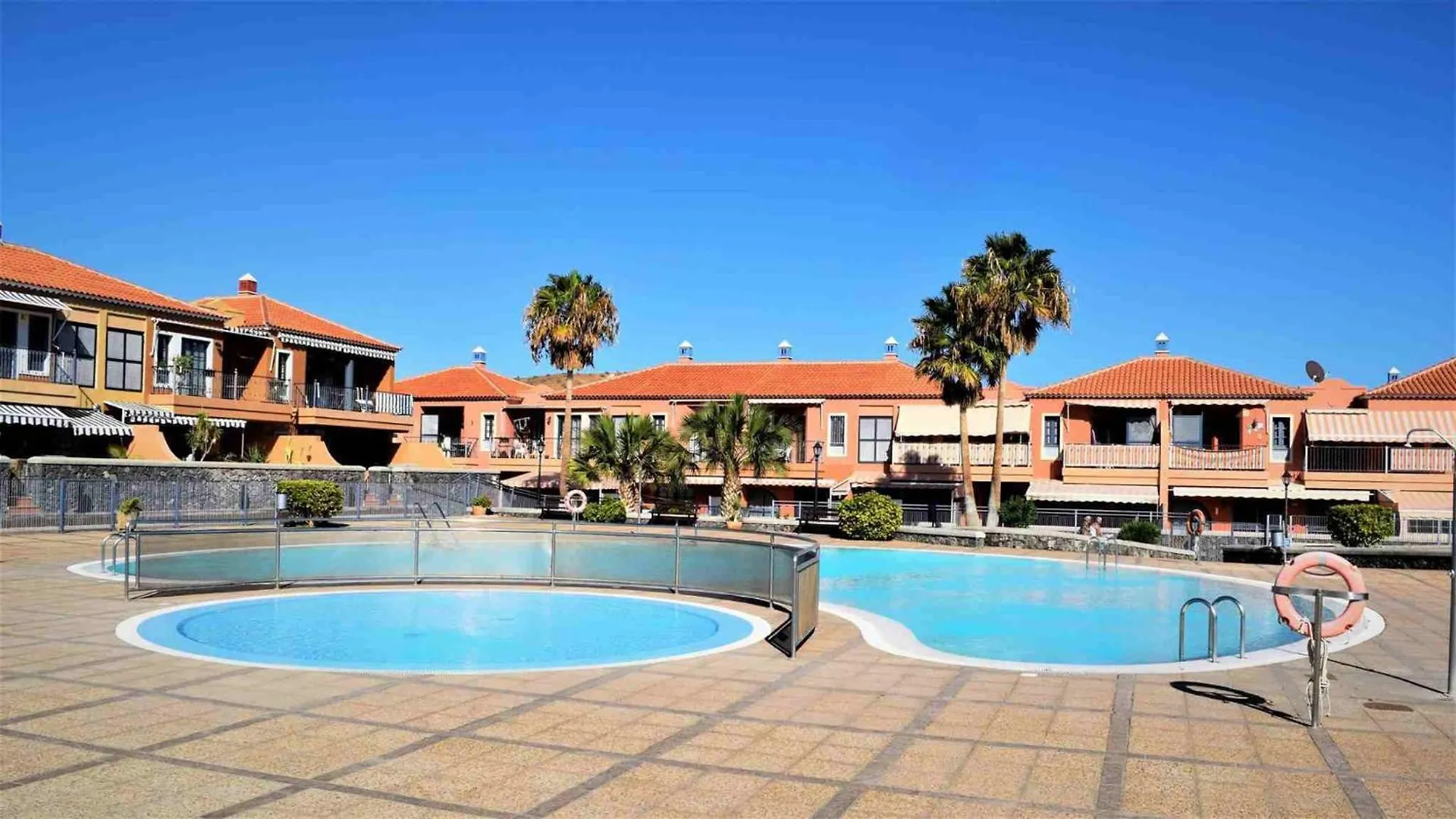Sunshine Family Apartman Tenerife Costa Del Silencio Španělsko